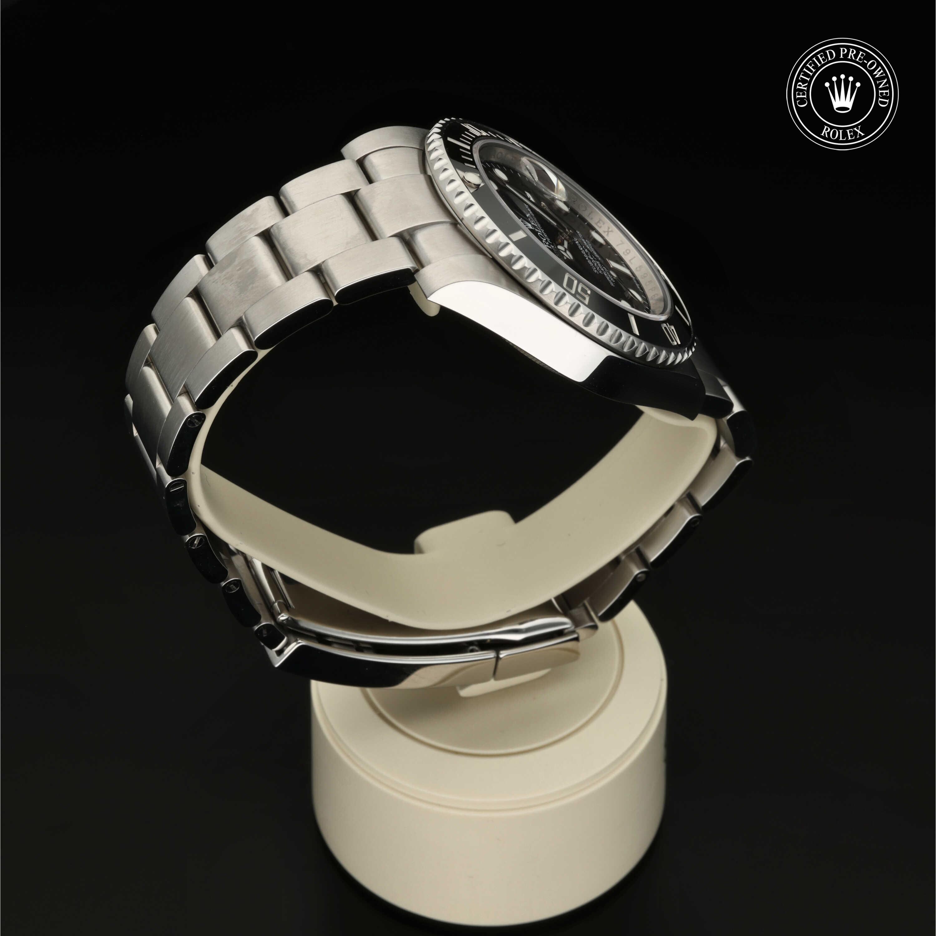 Rolex Submariner Date