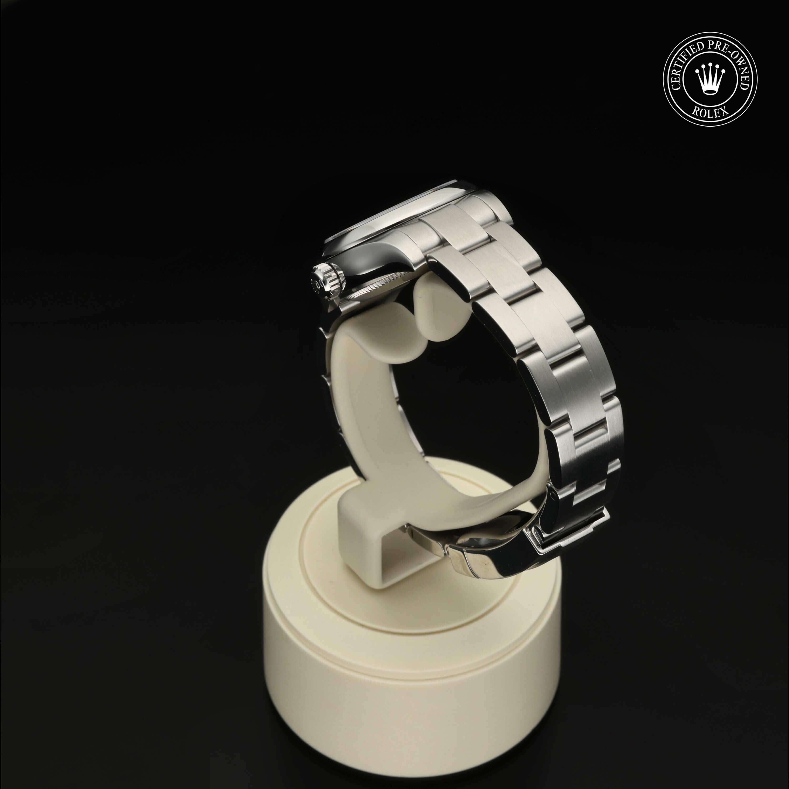 Rolex Oyster Perpetual 26