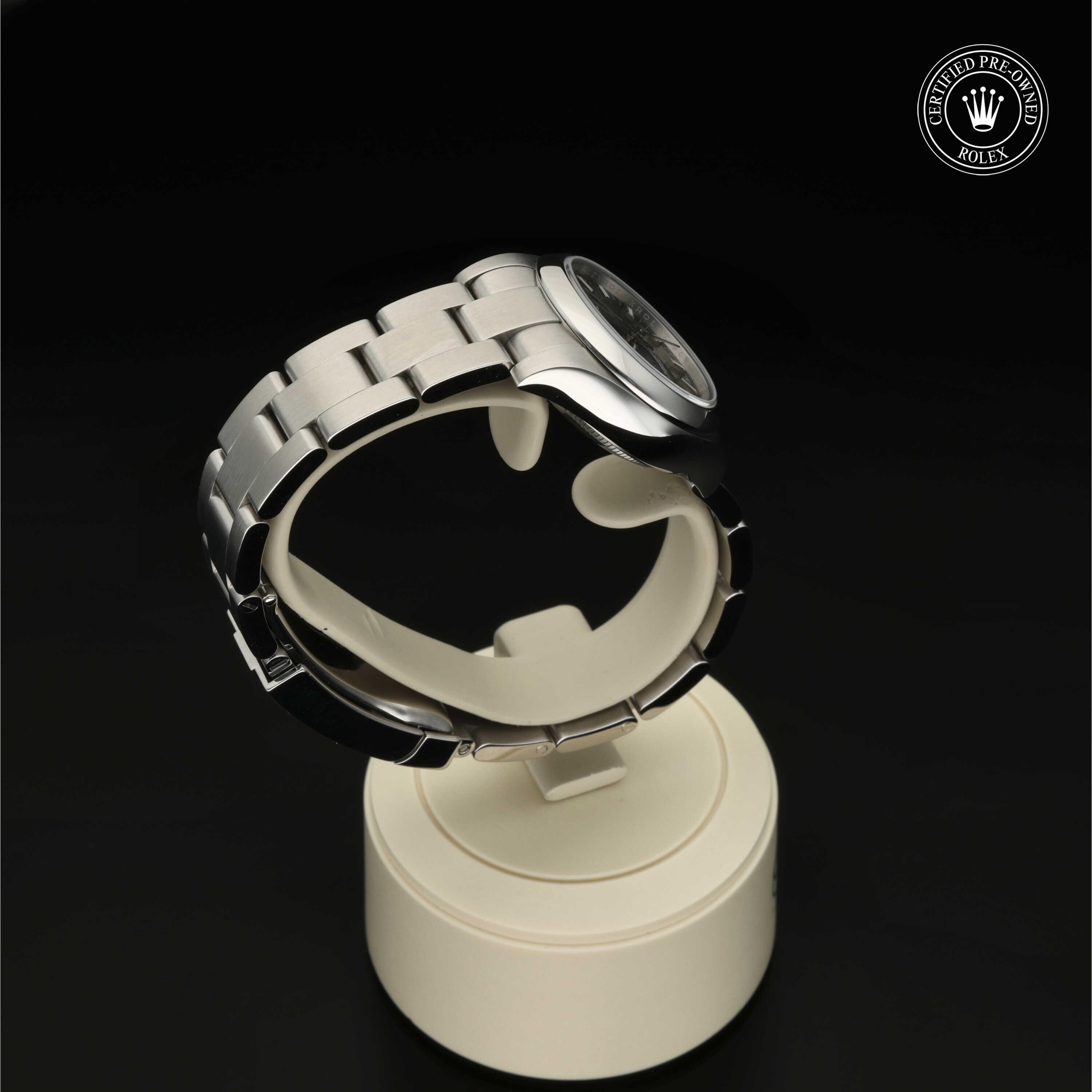 Rolex Oyster Perpetual 26