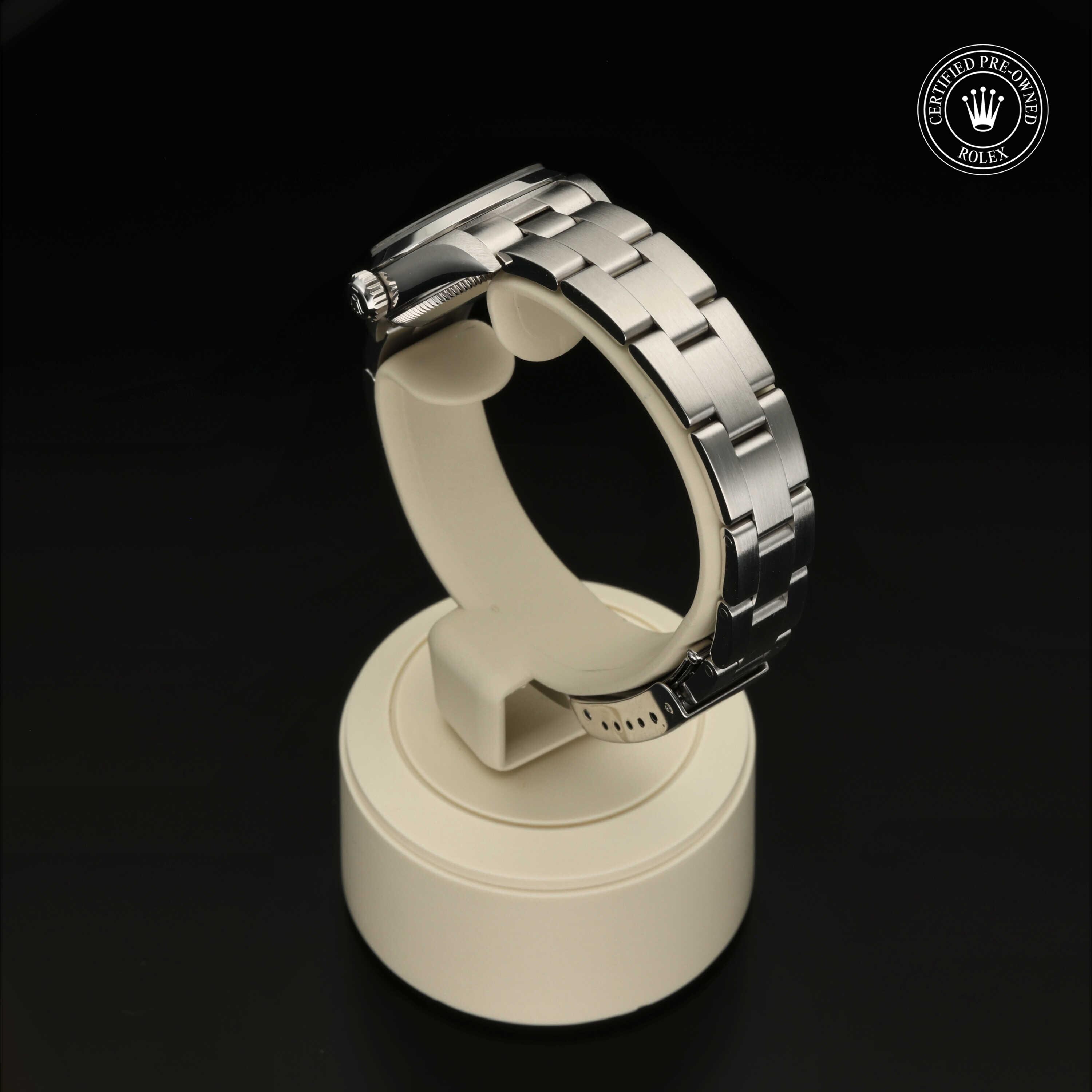 Rolex Oyster Perpetual 26