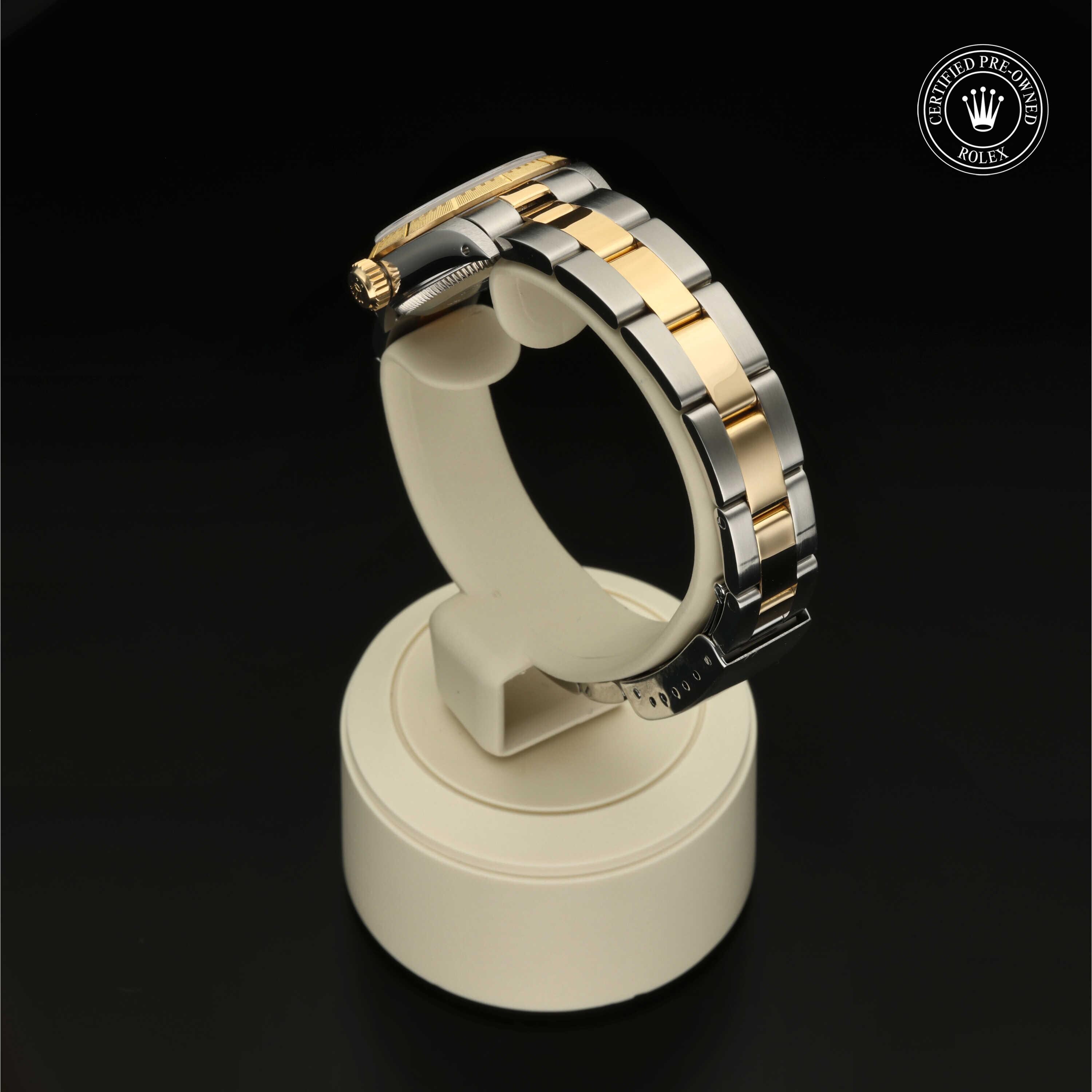 Rolex Oyster Perpetual 26