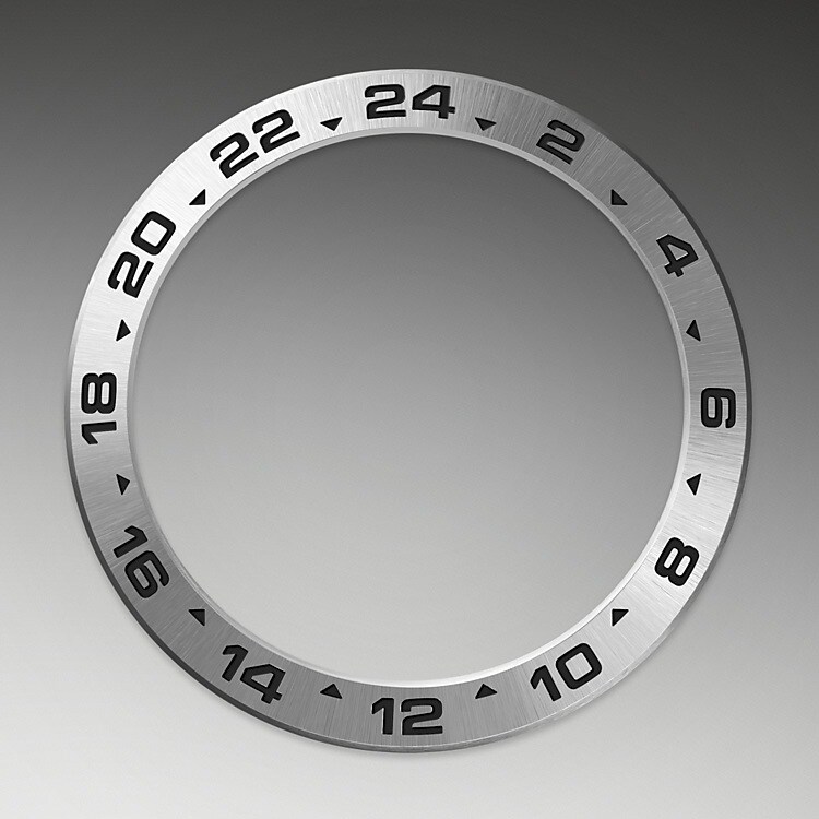 The Explorer II is equipped with an additional 24-hour display; a dedicated hand circles the dial in 24 hours rather than the usual 12, pointing to a fixed bezel with 24 hour graduations. This function enables the wearer to distinguish the hours of the day from the hours of the night, an essential feature for those who venture into environments where darkness reigns supreme – such as in the depths of caves, or where the sun never sets – like the polar regions in summer.