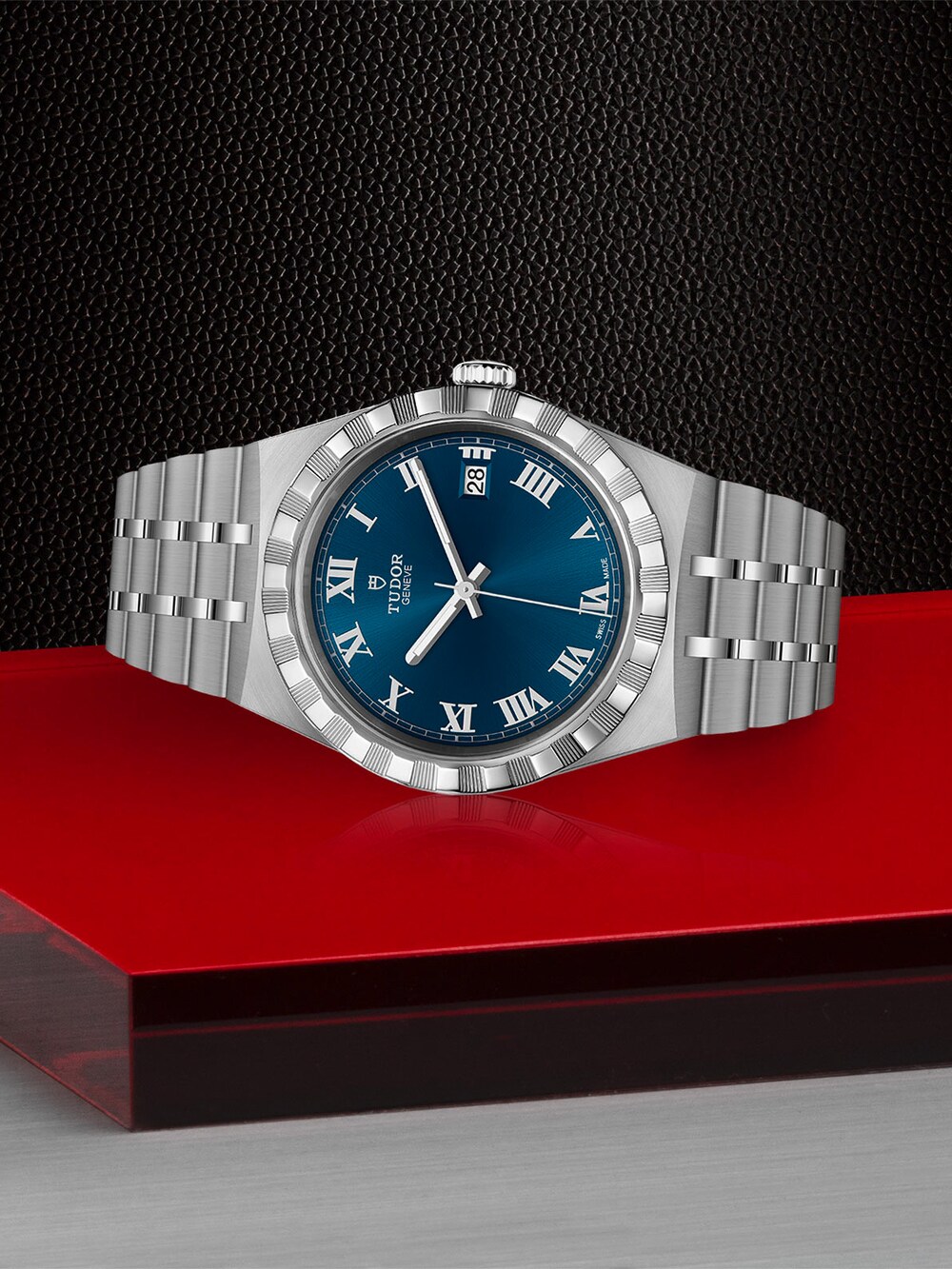 M285000005_TU080005_wempe_06.  