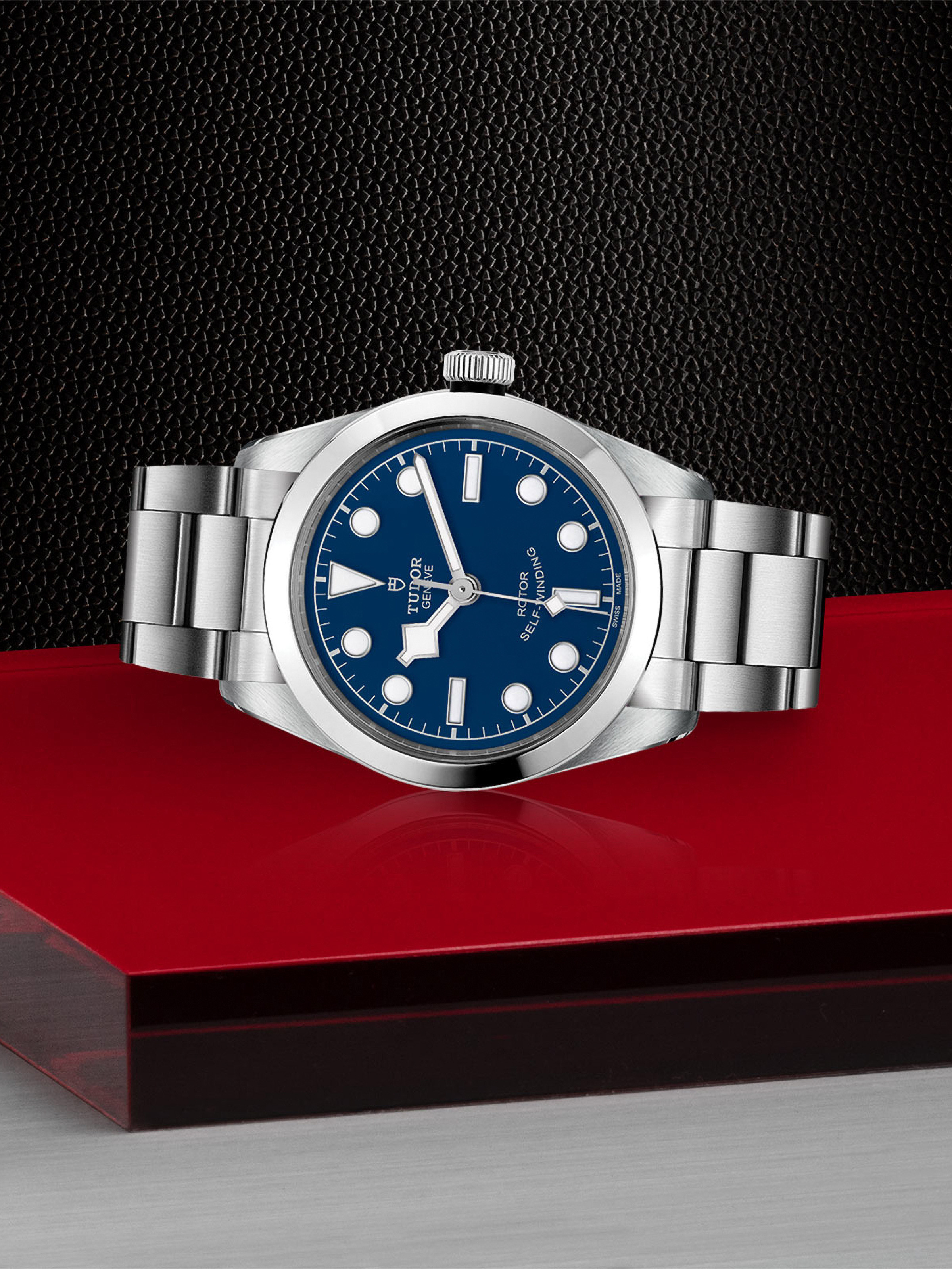 Tudor bay. Tudor Black Bay 41. Tudor Glamour Day Date. Black Bay игра.