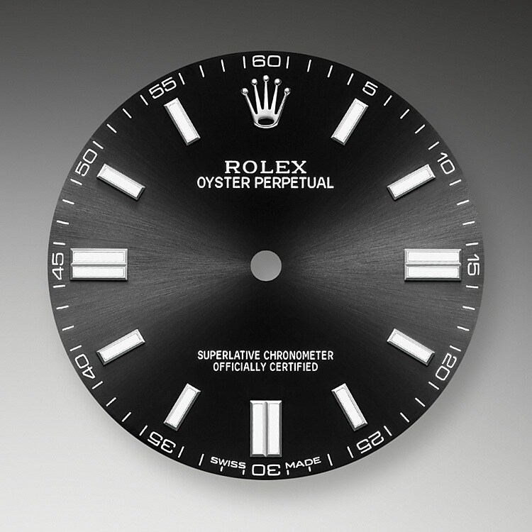 Der Radialschliff auf den Rolex Zifferblättern ist in der Uhrmacherei ein bevorzugtes Verfahren, um Farbe mit einem intensiven Metallton auf das Zifferblatt aufzubringen, wie es bei Silbergrau, Rhodium und Ruthenium der Fall ist.