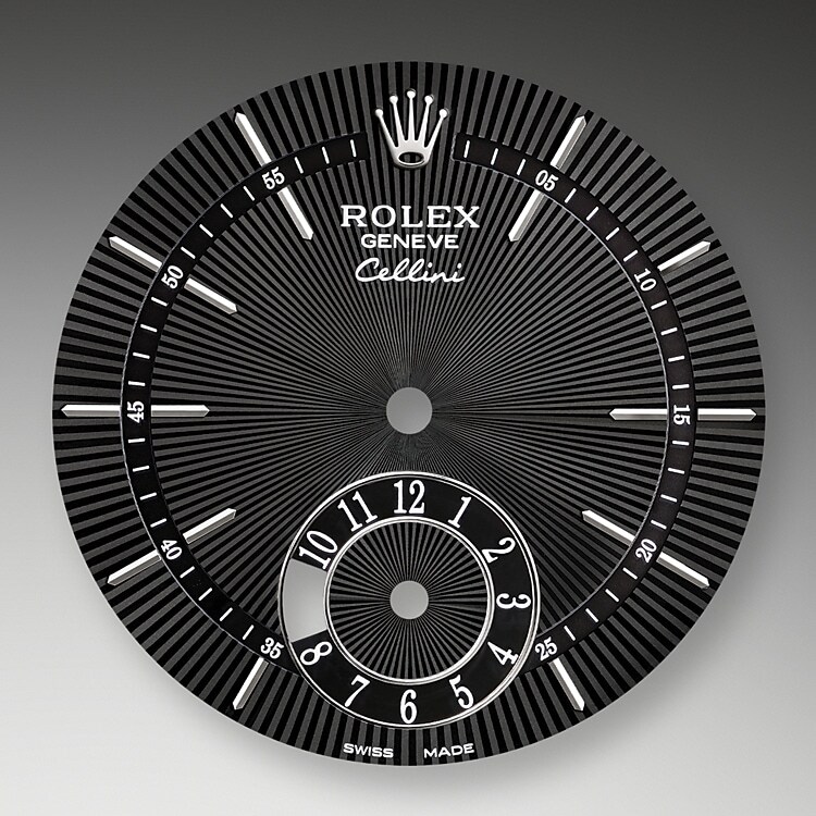 Das guillochierte Zifferblatt der Cellini Dual Time unterstreicht die zeitlosen Stilelemente des uhrmacherischen Klassizismus und verleiht ihnen in der Neuinterpretation eine elegant-moderne Note.