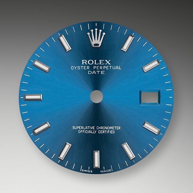 Der Radialschliff auf den Rolex Zifferblättern ist in der Uhrmacherei ein bevorzugtes Verfahren, um Farbe mit einem intensiven Metallton auf das Zifferblatt aufzubringen, wie es bei Silbergrau, Rhodium und Ruthenium der Fall ist.