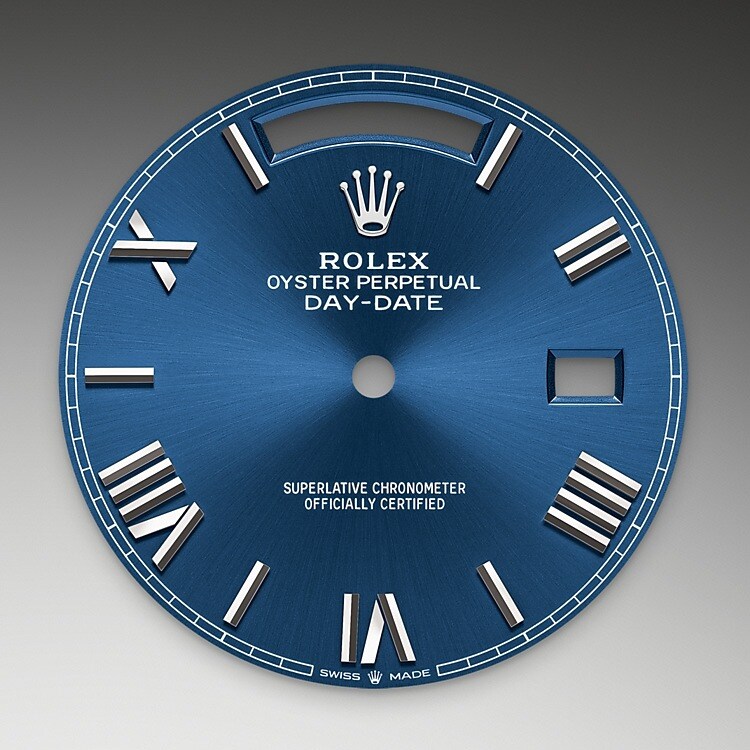 The sunray finish creates delicate light reflections on many dials in the Oyster Perpetual collection. It is obtained using masterful brushing techniques that create grooves running outwards from the centre of the dial. Light is diffused consistently along each engraving, creating a characteristic subtle glow that moves depending on the position of the wrist. Once the sunray finish has been completed, the dial colour is applied using Physical Vapour Deposition or electroplating. A light coat of varnish gives the dial its final look.
