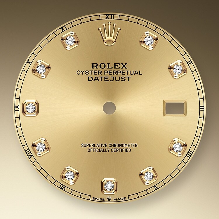 The sunray finish creates delicate light reflections on many dials in the Oyster Perpetual collection. It is obtained using masterful brushing techniques that create grooves running outwards from the centre of the dial.