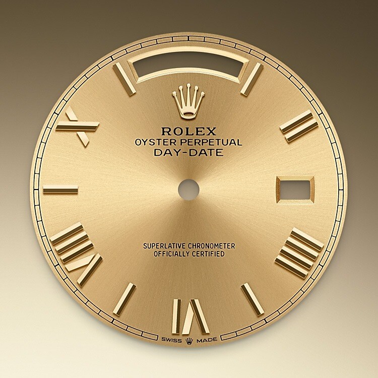 The sunray finish creates delicate light reflections on many dials in the Oyster Perpetual collection. It is obtained using masterful brushing techniques that create grooves running outwards from the centre of the dial. Light is diffused consistently along each engraving, creating a characteristic subtle glow that moves depending on the position of the wrist. Once the sunray finish has been completed, the dial colour is applied using Physical Vapour Deposition or electroplating. A light coat of varnish gives the dial its final look.
