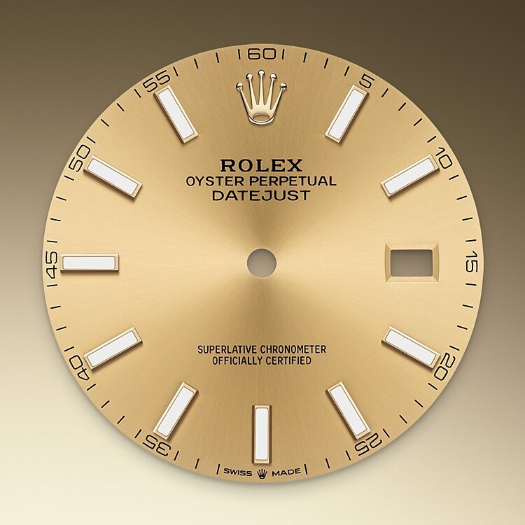 The sunray finish creates delicate light reflections on many dials in the Oyster Perpetual collection. It is obtained using masterful brushing techniques that create grooves running outwards from the centre of the dial. Light is diffused consistently along each engraving, creating a characteristic subtle glow that moves depending on the position of the wrist. Once the sunray finish has been completed, the dial colour is applied using Physical Vapour Deposition or electroplating. A light coat of varnish gives the dial its final look.