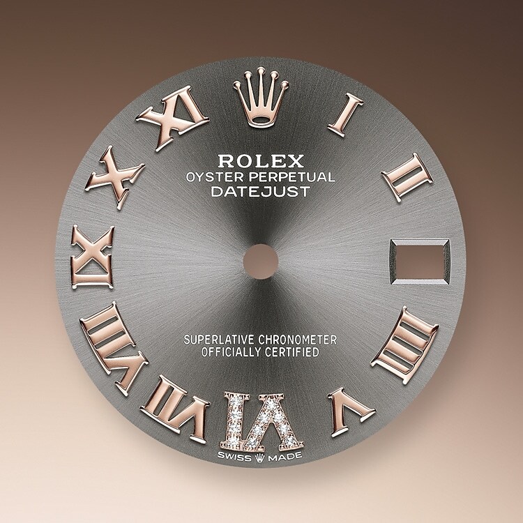 Der Radialschliff auf den Rolex Zifferblättern ist in der Uhrmacherei ein bevorzugtes Verfahren, um Farbe mit einem intensiven Metallton auf das Zifferblatt aufzubringen, wie es bei Silbergrau, Rhodium und Ruthenium der Fall ist.