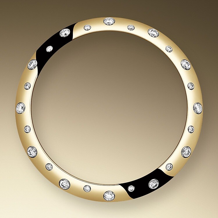 Gem-setters, like sculptors, finely carve the precious metal to hand-shape the seat in which each gemstone will be perfectly lodged. With the art and craft of a jeweller, the stone is placed and meticulously aligned with the others, then firmly secured in its gold or platinum setting. Besides the intrinsic quality of the stones, several other criteria contribute to the beauty of Rolex gem-setting: the precise alignment of the height of the gems, their orientation and position, the regularity, strength and proportions of the setting as well as the intricate finishing of the metalwork. A sparkling symphony to enhance the watch and enchant the wearer.