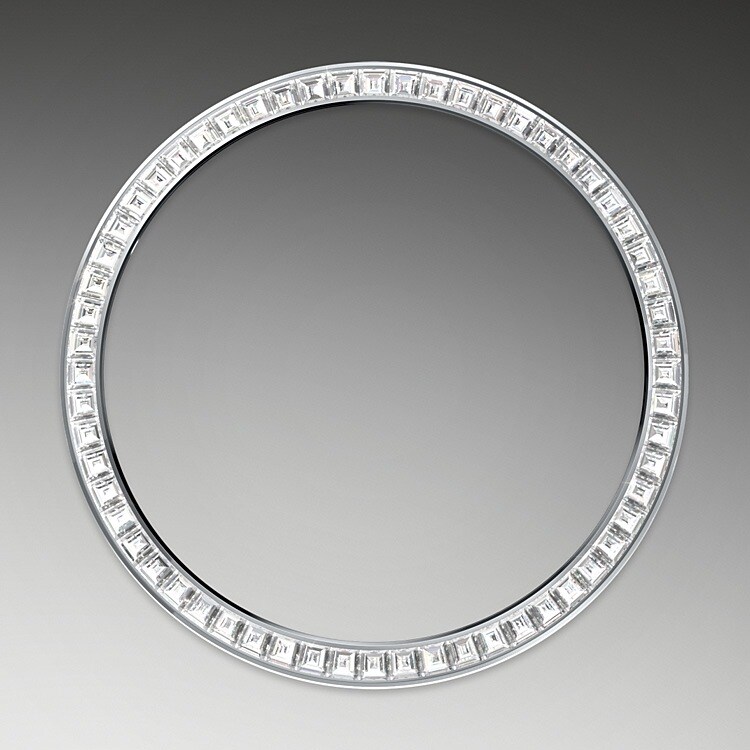 Gem-setters, like sculptors, finely carve the precious metal to hand-shape the seat in which each gemstone will be perfectly lodged. With the art and craft of a jeweller, the stone is placed and meticulously aligned with the others, then firmly secured in its gold or platinum setting. Besides the intrinsic quality of the stones, several other criteria contribute to the beauty of Rolex gem-setting: the precise alignment of the height of the gems, their orientation and position, the regularity, strength and proportions of the setting as well as the intricate finishing of the metalwork. A sparkling symphony to enhance the watch and enchant the wearer.
