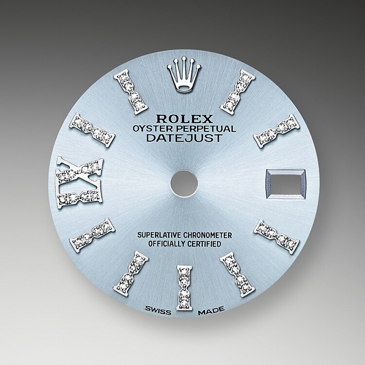 Das eisblaue Zifferblatt ist das dezente und exklusive Markenzeichen einer Rolex Platinuhr. Rolex verwendet Platin, das edelste unter den Metallen für die feinsten Armbanduhren.