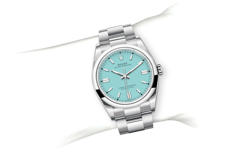 Rolex Oyster Perpetual in Oystersteel, m126000-0006