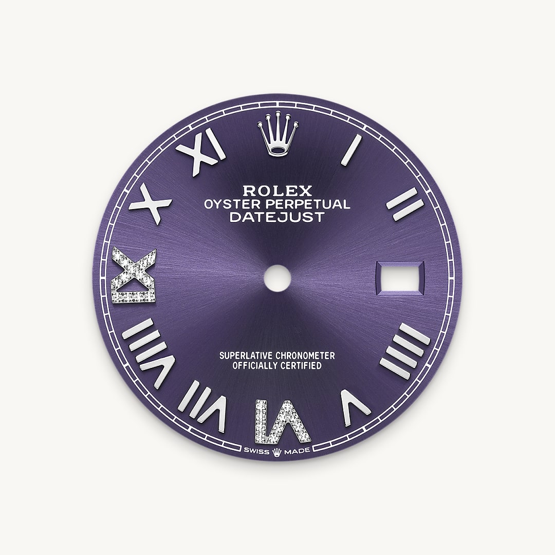 Aubergine Dial