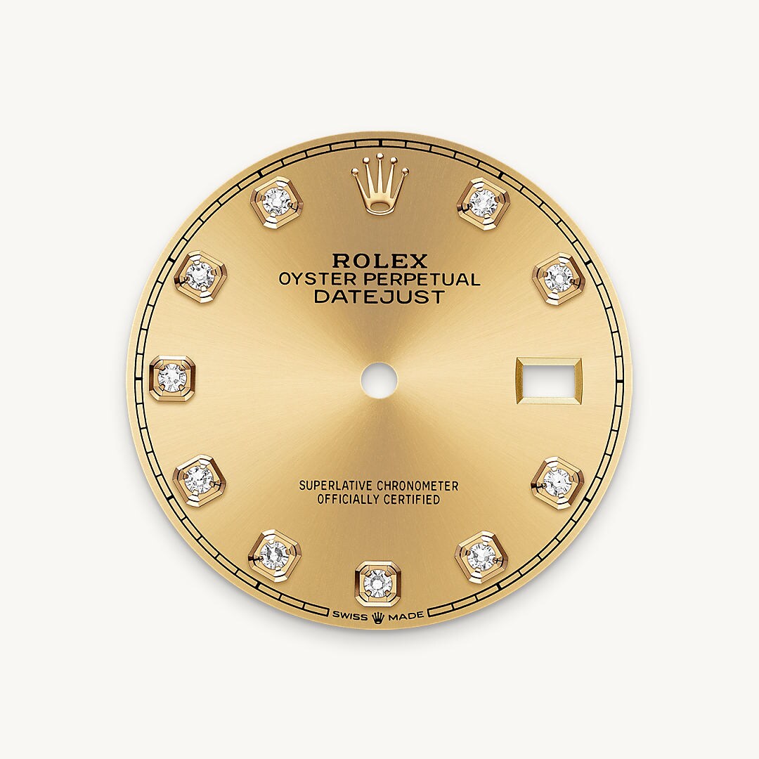 Champagne-colour dial