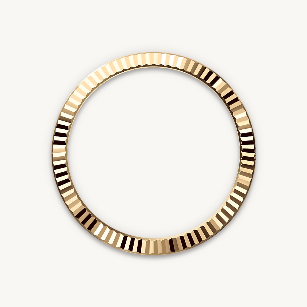 Fluted bezel