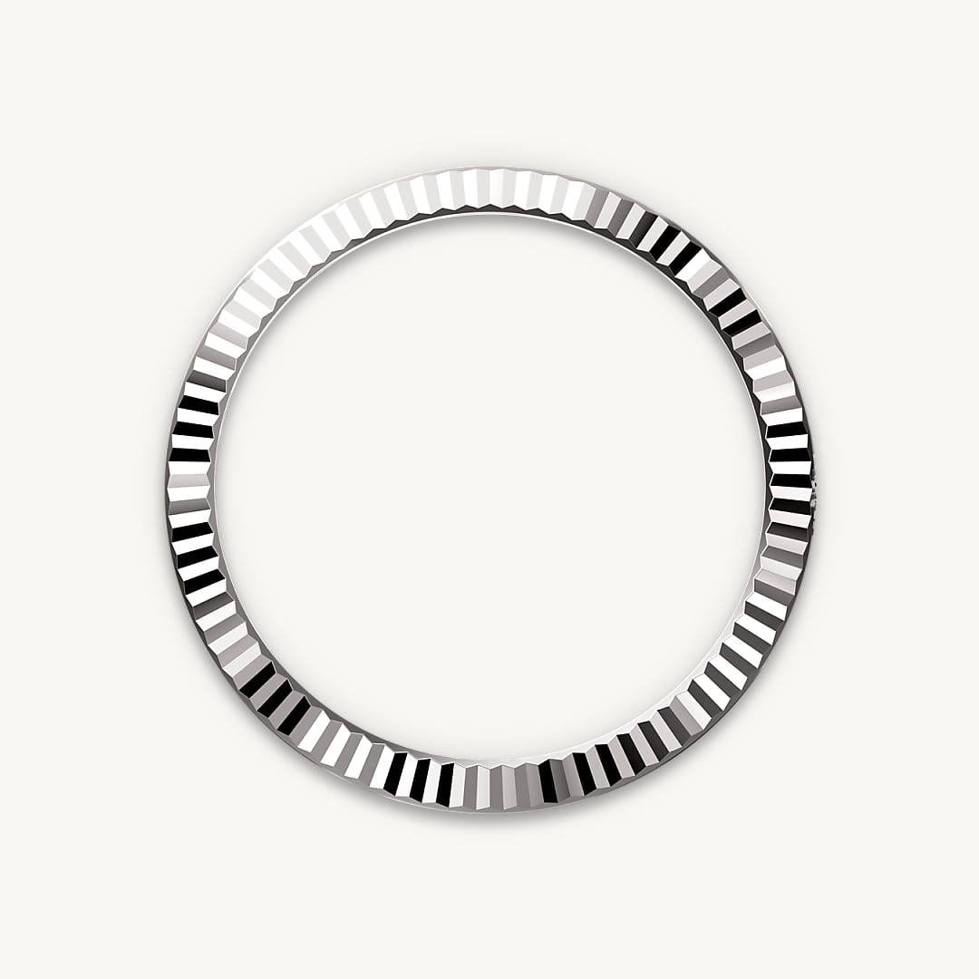 Fluted bezel