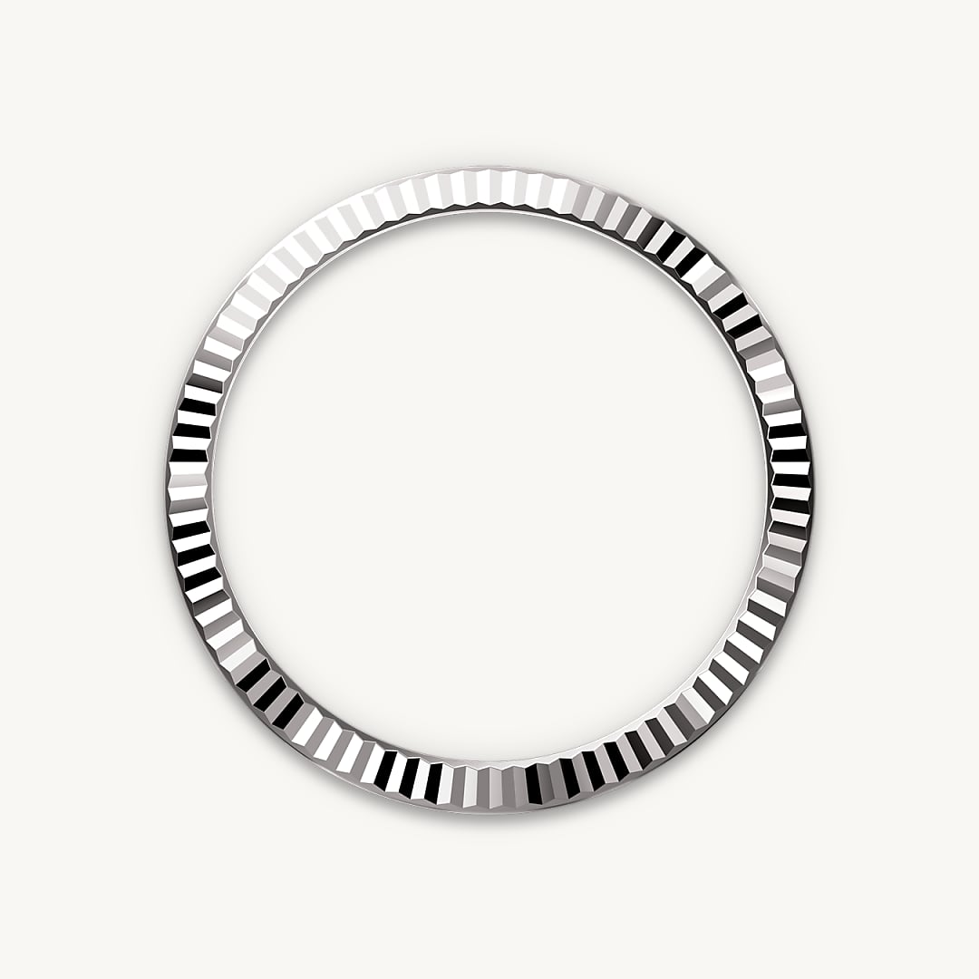 Fluted bezel