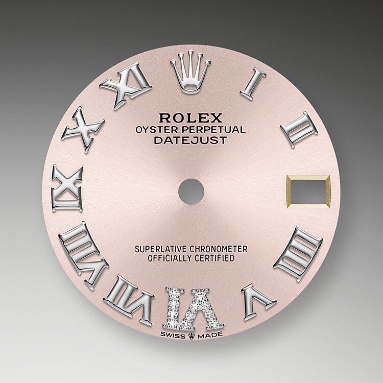 Der Radialschliff auf den Rolex Zifferblättern ist in der Uhrmacherei ein bevorzugtes Verfahren, um Farbe mit einem intensiven Metallton auf das Zifferblatt aufzubringen, wie es bei Silbergrau, Rhodium und Ruthenium der Fall ist.