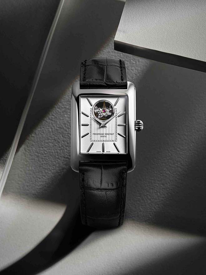 Frederique Constant Carrée Heart Beat mit schwarzem Lederband
