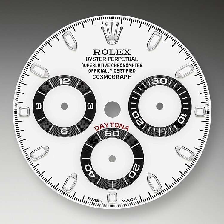 This model’s White dial with snailed counters features 18 ct gold applique hour markers and hands in Chromalight, a highly-legible luminescent material. The central sweep seconds hand allows an accurate reading of 1/8 second, while the two counters on the dial display the lapsed time in hours and minutes. Drivers can accurately map out their track times and tactics without fail.